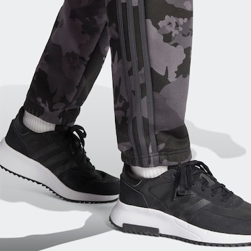 ADIDAS ORIGINALS Regular Pants 'Graphics Camo' in Grey