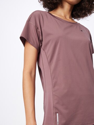 T-shirt fonctionnel PUMA en violet