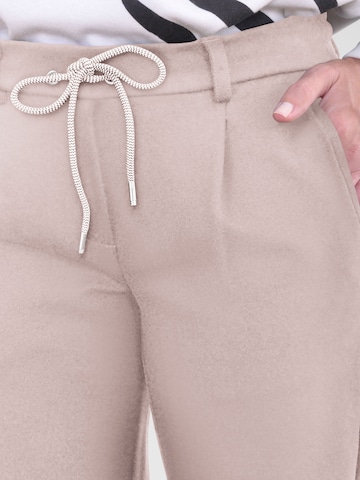 Navigazione Slim fit Trousers 'Punto di Roma' in Beige