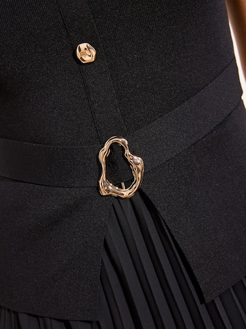 Lipsy Kleid in Schwarz