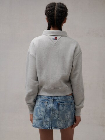 Sweat-shirt Tommy Jeans en gris