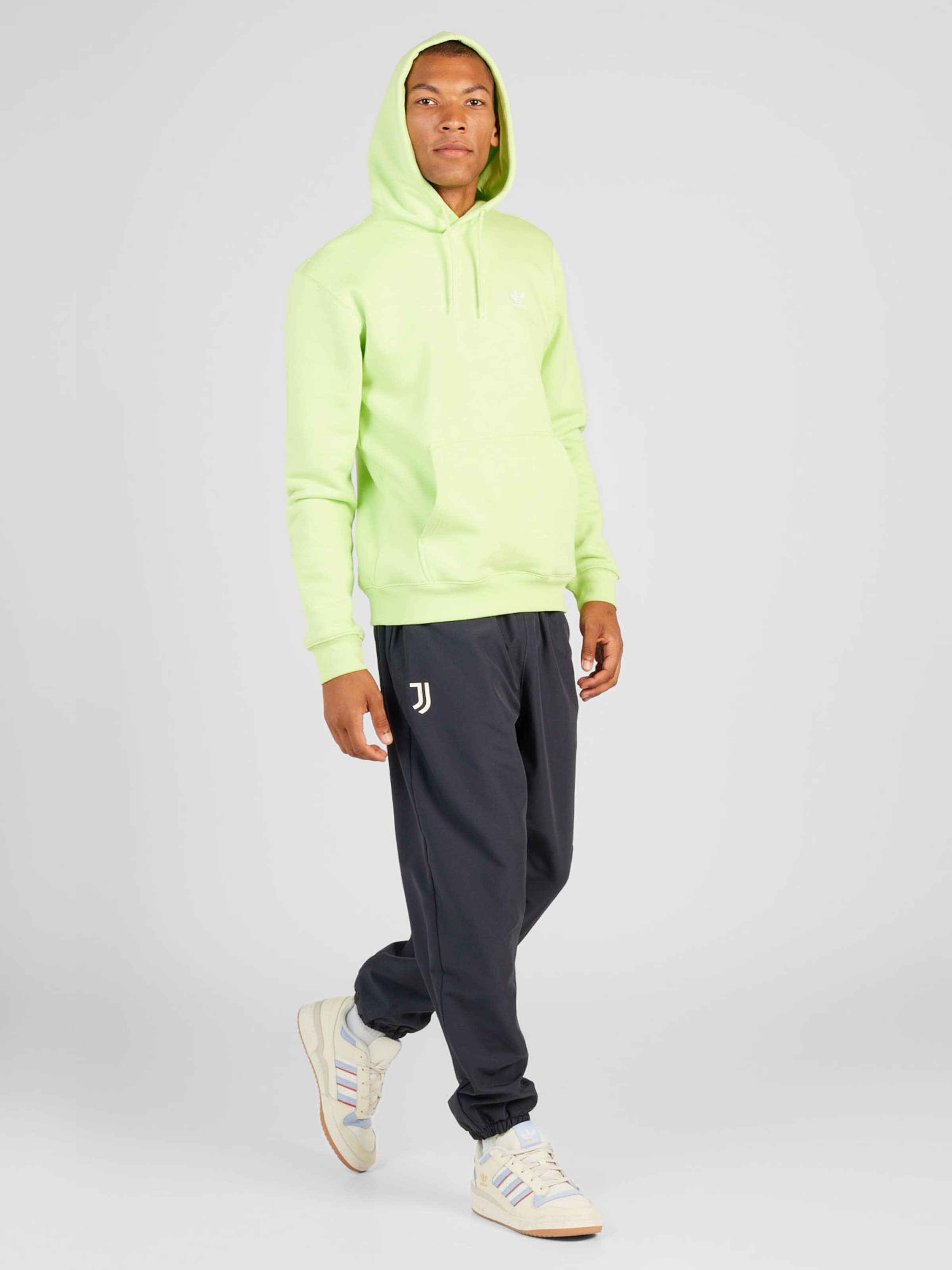 ADIDAS ORIGINALS Sweatshirt Trefoil Essentials in Lime ABOUT YOU