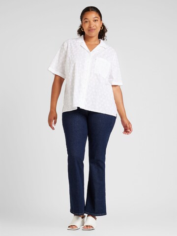 Levi's® Plus - Blusa 'PL Joyce Resort Shirt' en blanco