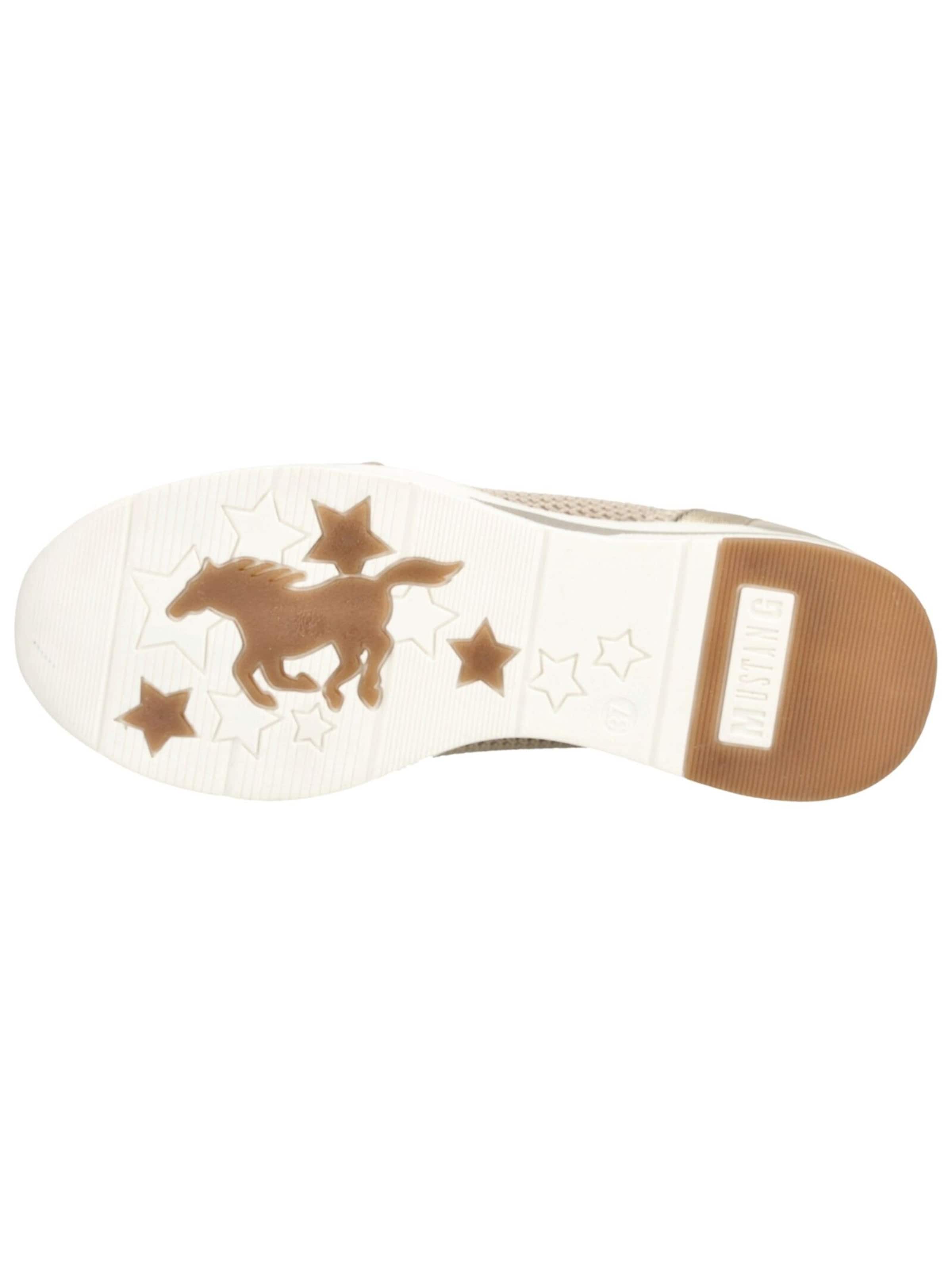 MUSTANG Platform trainers in Beige