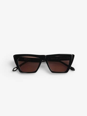 Scalpers Sončna očala 'Cat' | črna barva