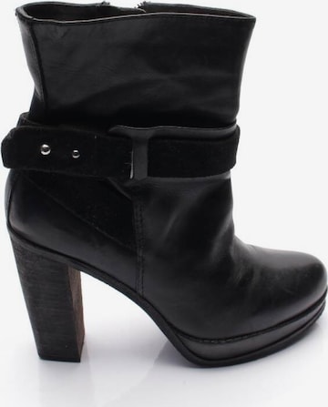 Marc O'Polo Dress Boots in 37,5 in Black: front