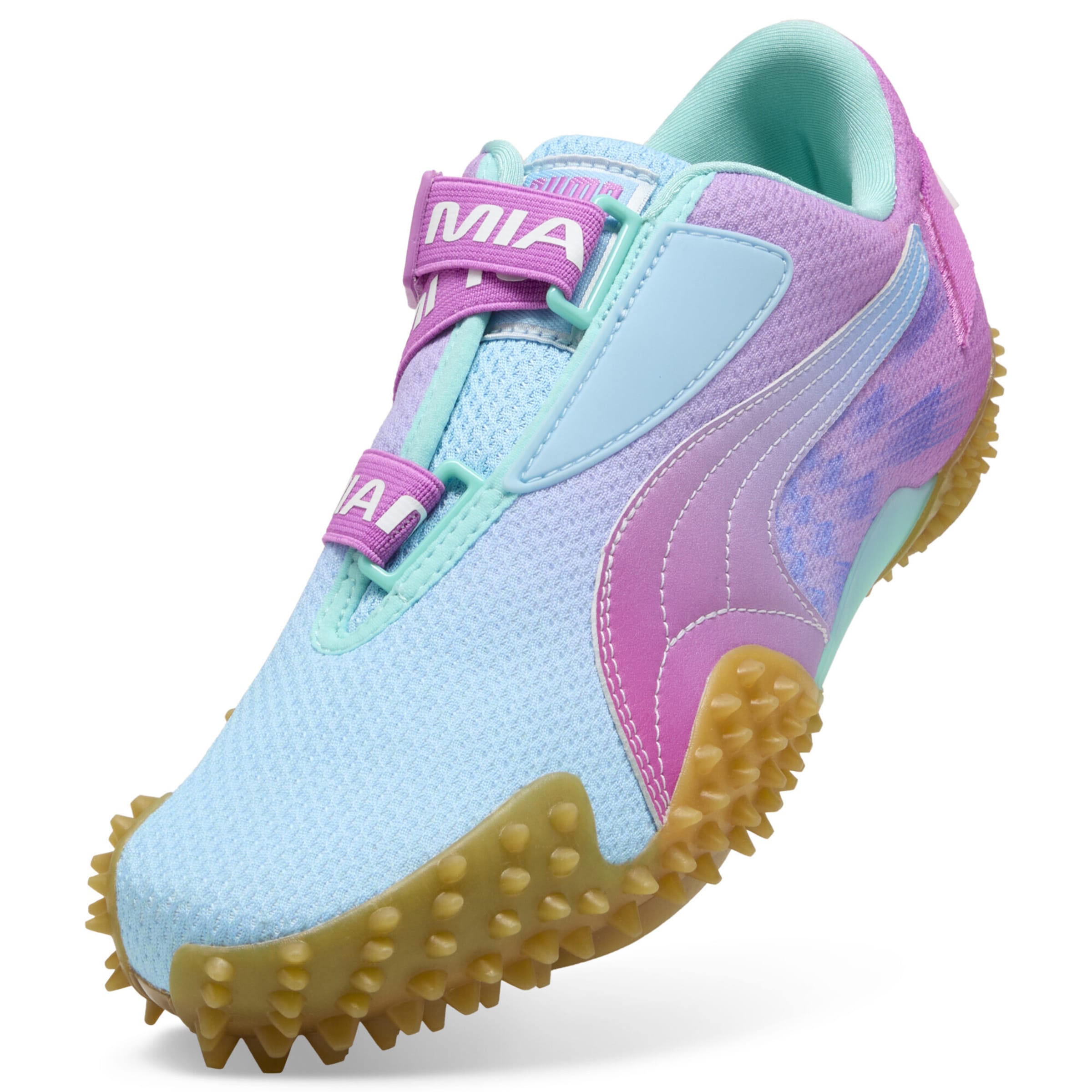 PUMA Platform trainers in Pink: front
