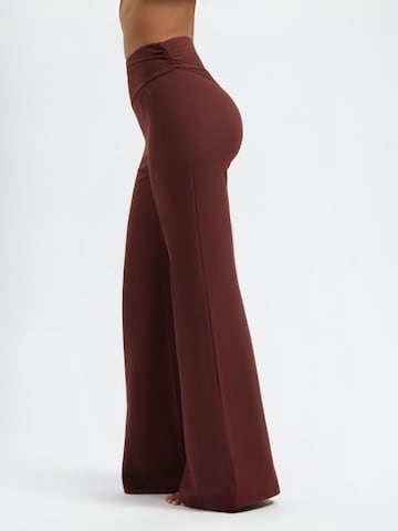 Urban Goddess Yoga & Activewear Wide leg Workout Pants 'Maeve' in Brown