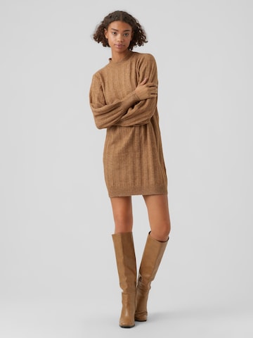 VERO MODA Stickad klänning 'ALANIS' i beige