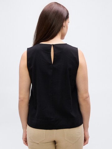 ONLY Carmakoma Topp 'CARDORSI ARIS', värv must