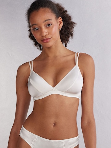 INTIMISSIMI Triangle Bra 'Emma' in White: front