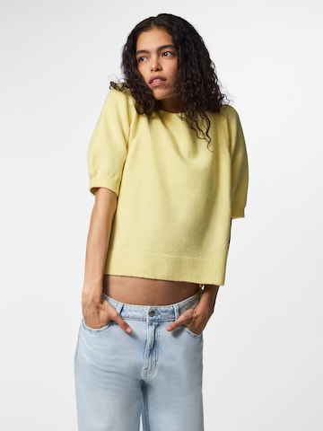 T-shirt 'ALYX ' PIECES en jaune