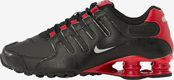 Nike Sportswear Matalavartiset tennarit 'Shox NZ' värissä musta: etupuoli