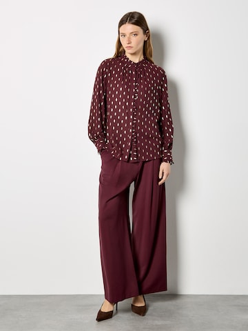 Chemisier ' ' Apricot en rouge : devant