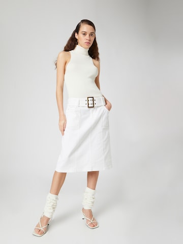 Bella x ABOUT YOU Skirt 'Caja' in White