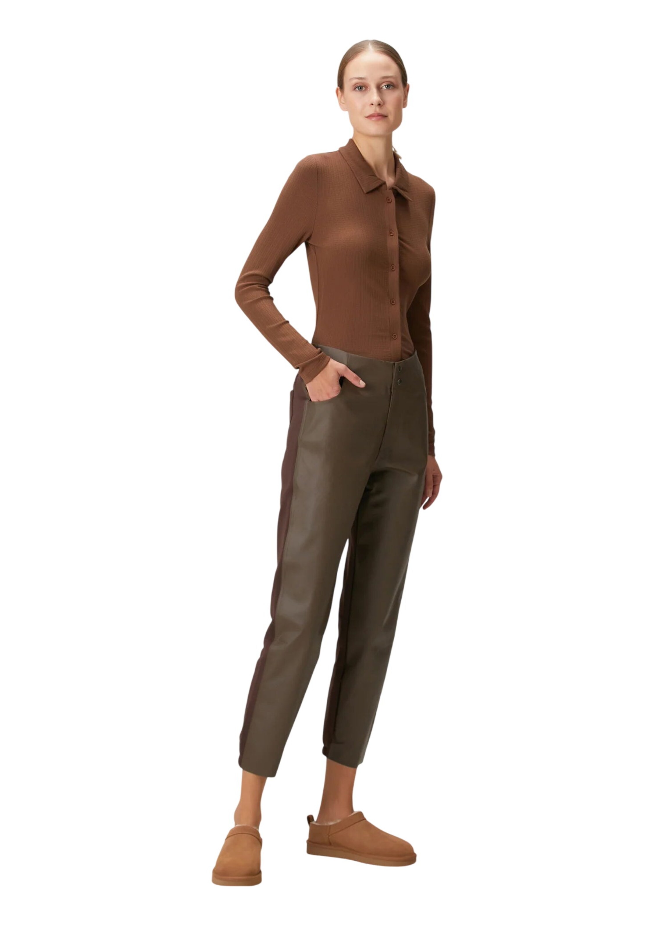 Coupe slim Pantalon BASSIGUE en marron
