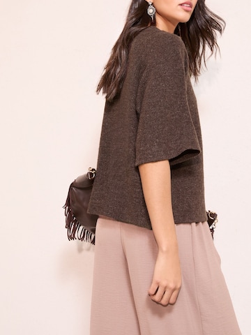 Friends Like TheseMajica - smeđa boja