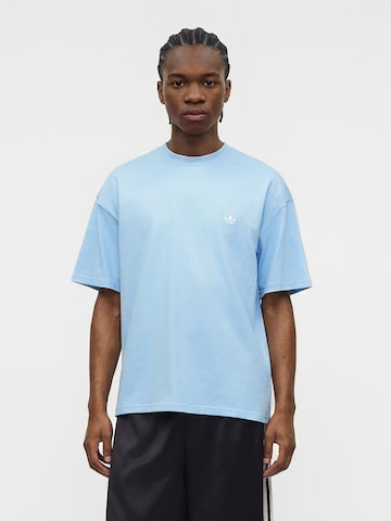 ADIDAS ORIGINALS - Camisa 'Trefoil Essentials' em azul: frente