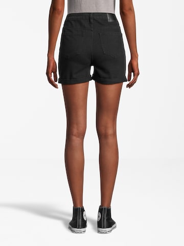 AÉROPOSTALE Regular Shorts in Schwarz