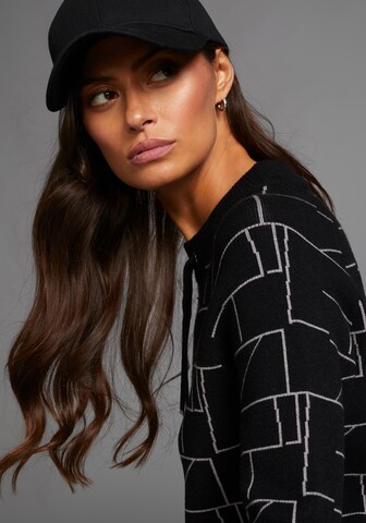 LAURA SCOTT Dress in Black