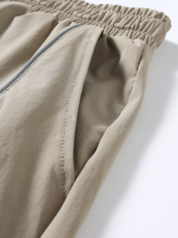 YOUTHUP Loose fit Workout Pants 'Leuchtfeuer' in Grey