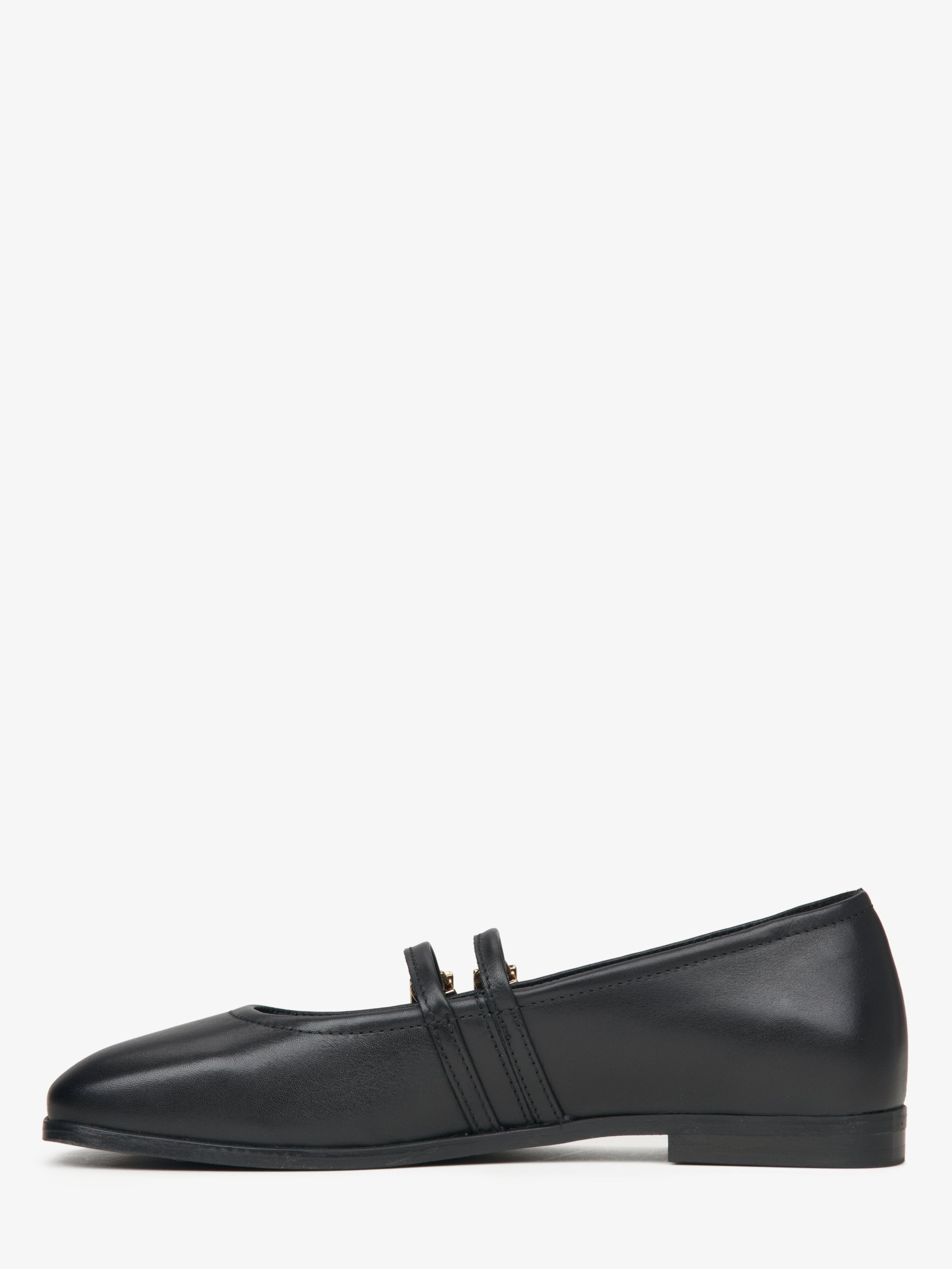 Estro Ballet Flats with Strap '09-28781' in Black: front