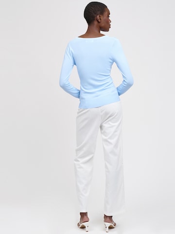 Influencer - Pullover em azul