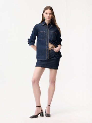 adl Blouse in Blauw