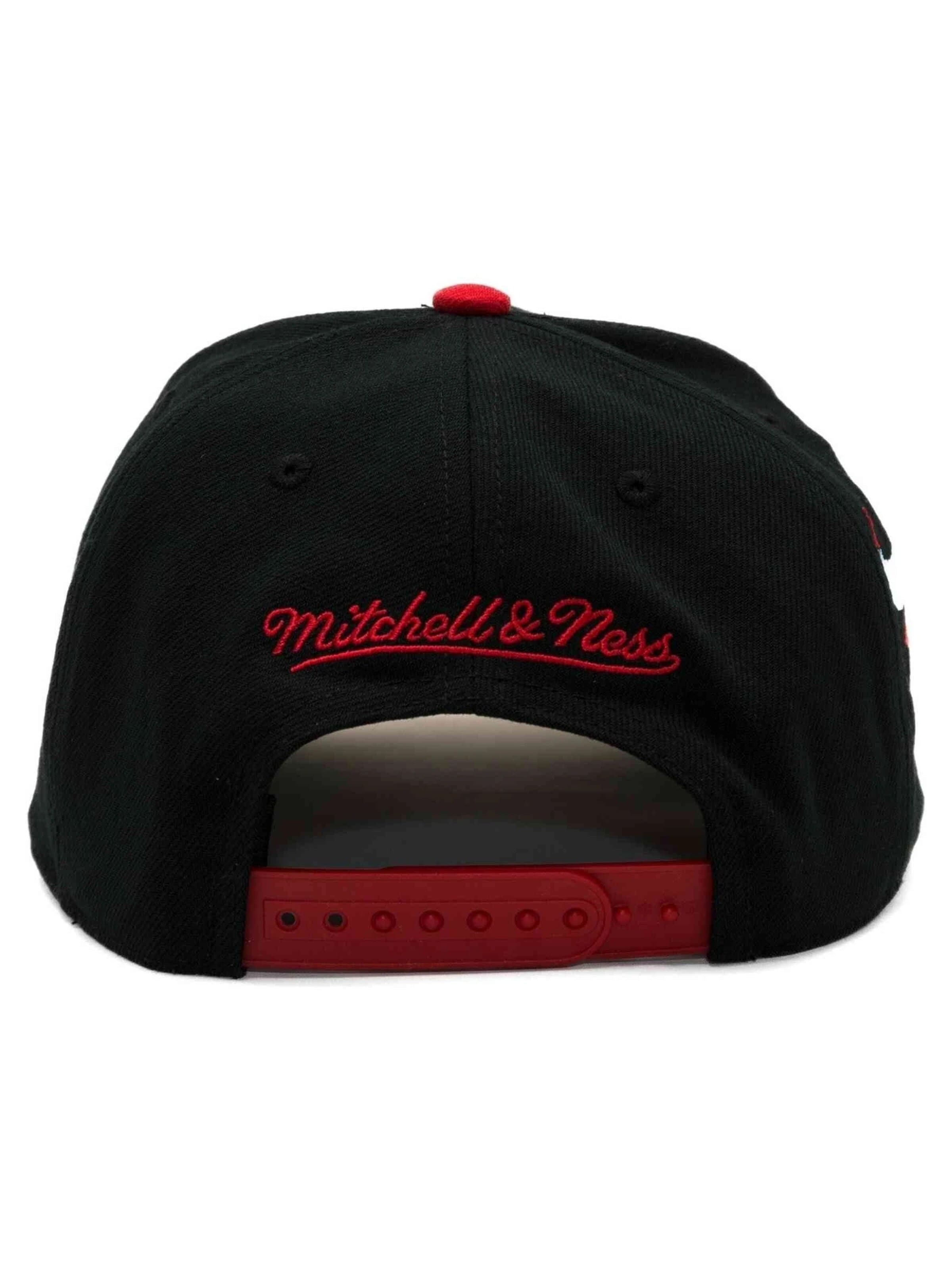 Mitchell & Ness - Boné 'Gorra mitchell & ness negra bulls best in class pro snapback' em preto
