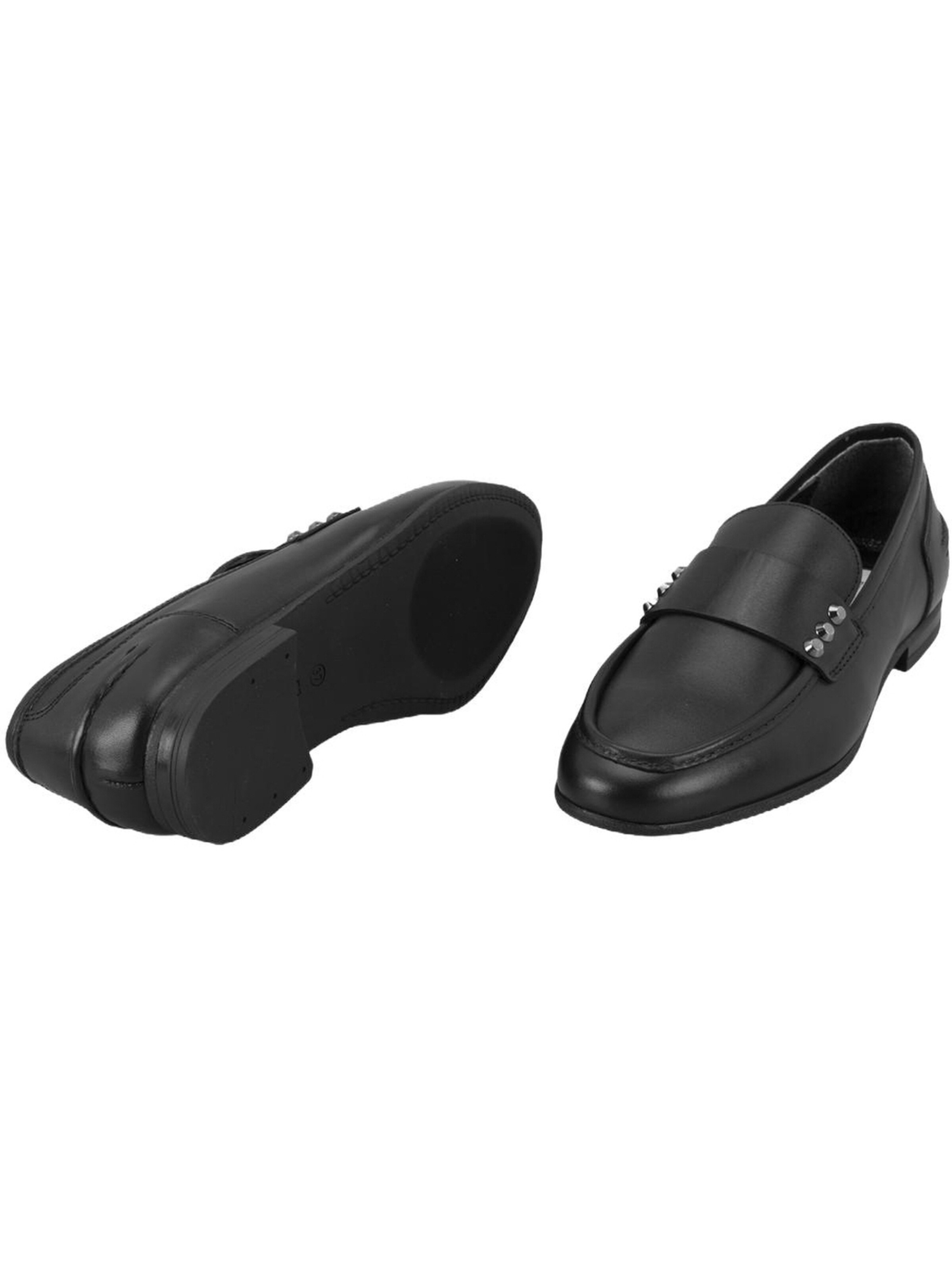Desa Moccasins in Black