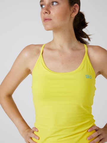 SPORTKIND Top in Yellow