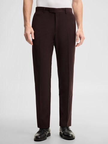 STRELLSON Slim fit Trousers with creases in Red: front