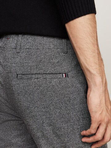 TOMMY HILFIGER Regular Trousers in Grey