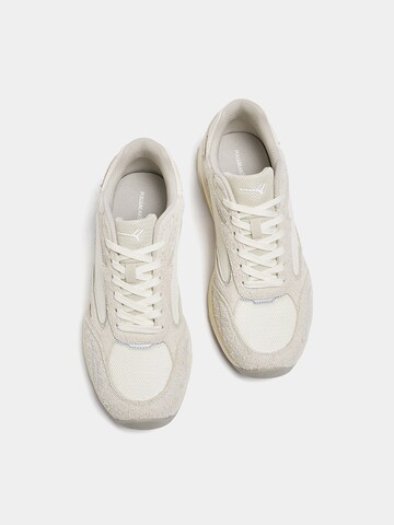 Pull&Bear Platform trainers in Beige