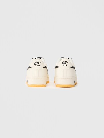 Nike Sportswear Ketsid 'AIR FORCE 1 LV8', värv beež