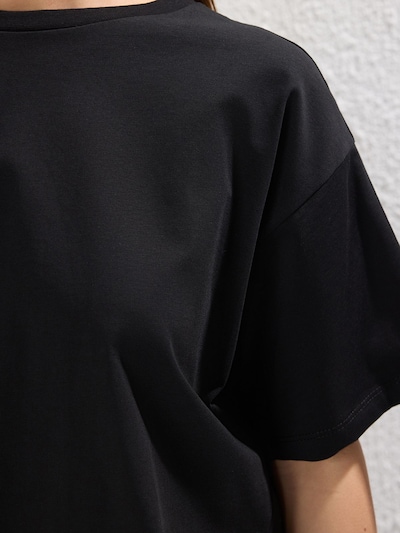 Trendyol Shirt in Black / White, Item view