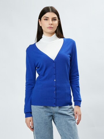 Cardigan Influencer en bleu : devant