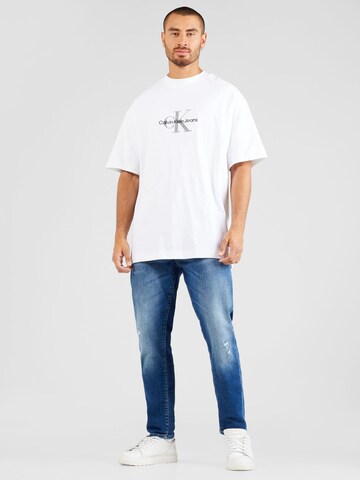 Calvin Klein Jeans T-Shirt 'Archival' in Weiß