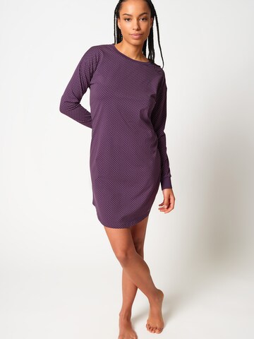 Chemise de nuit 'Every' Skiny en violet : devant