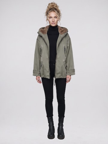 BLONDE No. 8 Winter Jacket 'Bella' in Green: front
