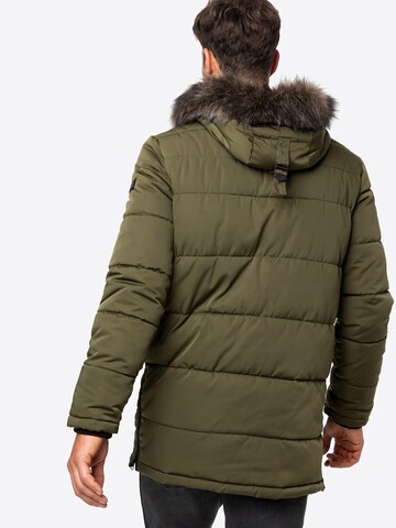 Superdry Talveparka 'Chinook', värv roheline