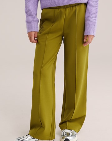 WE Fashion Regular Hose in Grün: Vorderseite