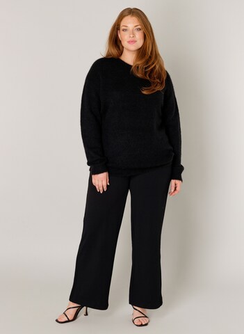 BASE LEVEL CURVY Sweater in Black