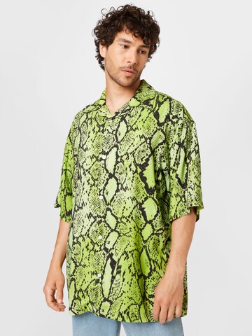 WEEKDAY Comfort fit Overhemd in Groen: voorkant