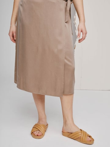 A LOT LESS Skirt 'Ayla' in Brown: front