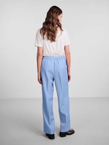 PIECES Loose fit Pleated Pants 'NEVA' in Blue