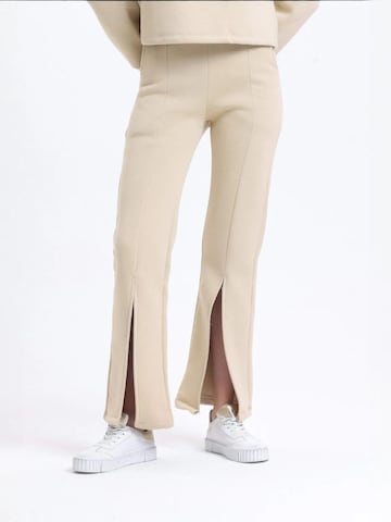 Coupe slim Pantalon Hiccup en beige : devant