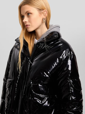 Veste mi-saison Bershka en noir