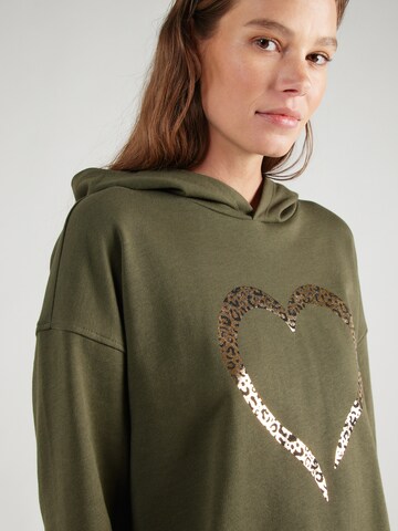 Sweat-shirt 'Emmy' ABOUT YOU en vert