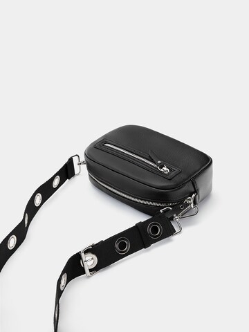 Pull&Bear Crossbody Bag in Black